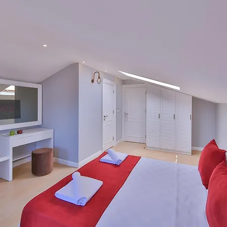 Lale Hotel