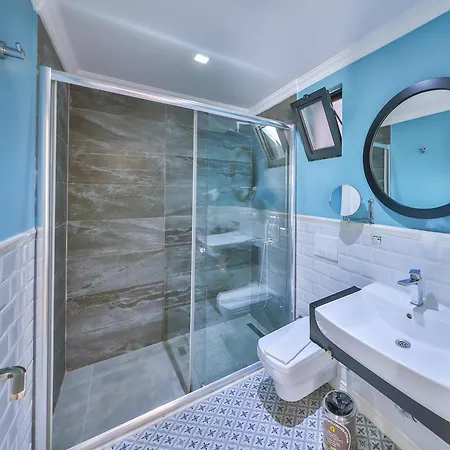 Lale Hotel